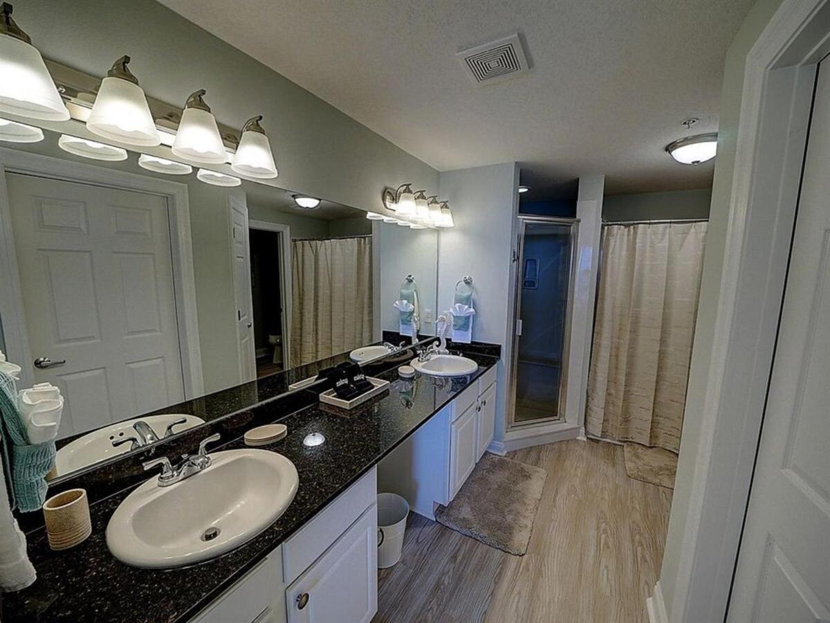 Calypso 1801w Corner Unit Incredible Wrap Around Balcony Apartment